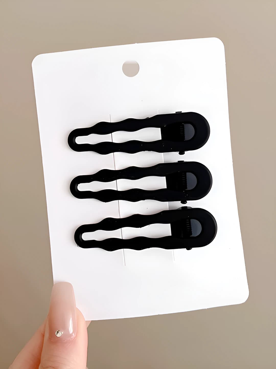 Wavy teardrop, 3 pcs