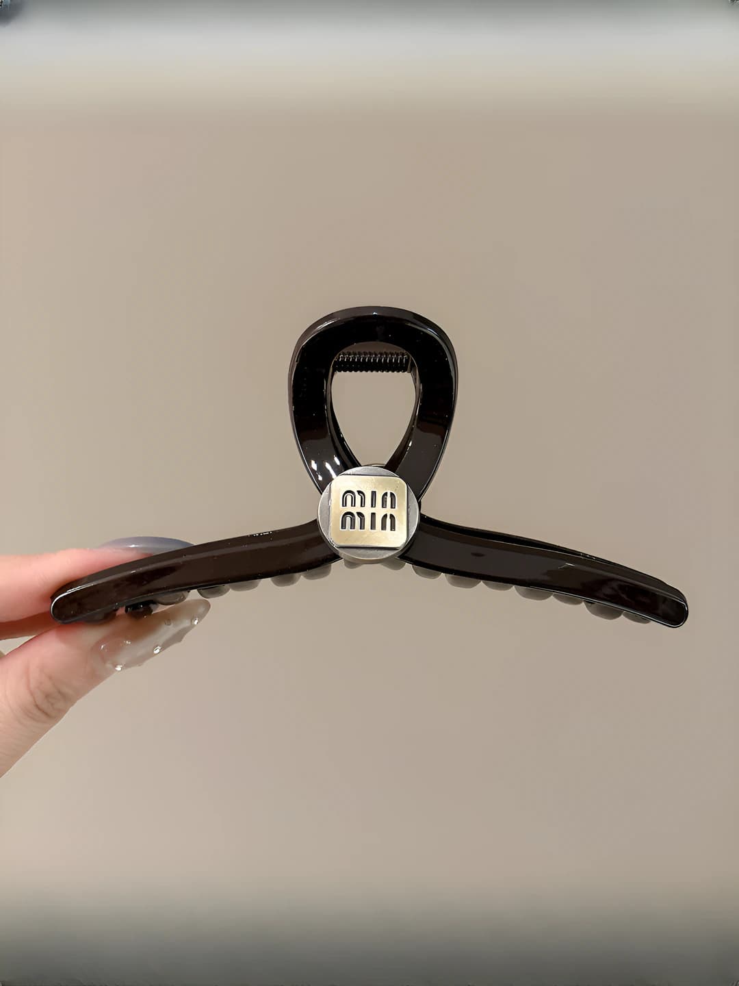 [Chocolate brown] Large round badge letters - 13 cm