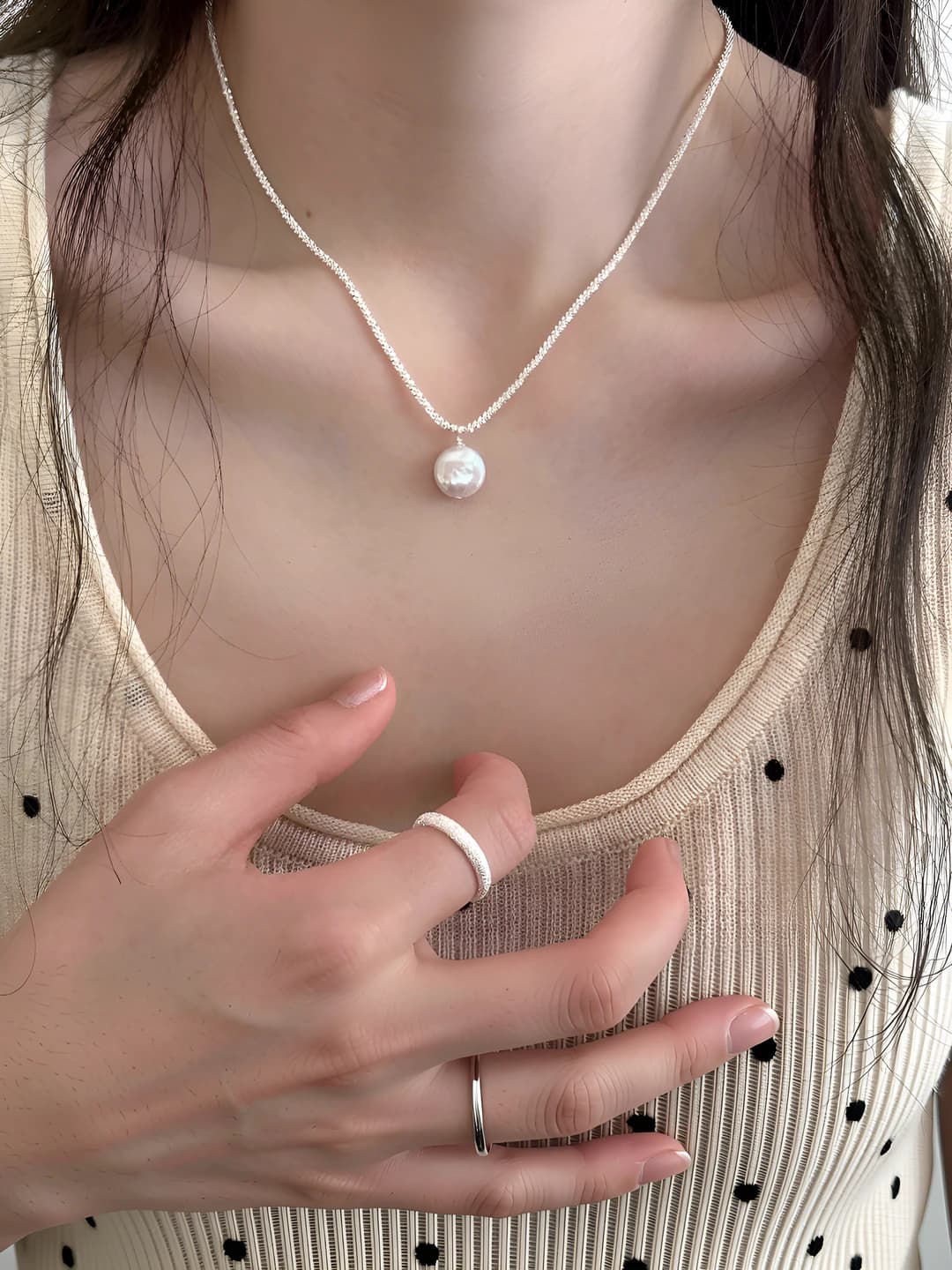 Women's geometric pearl necklace with 925 silver plating, ins style, simple and elegant short chain