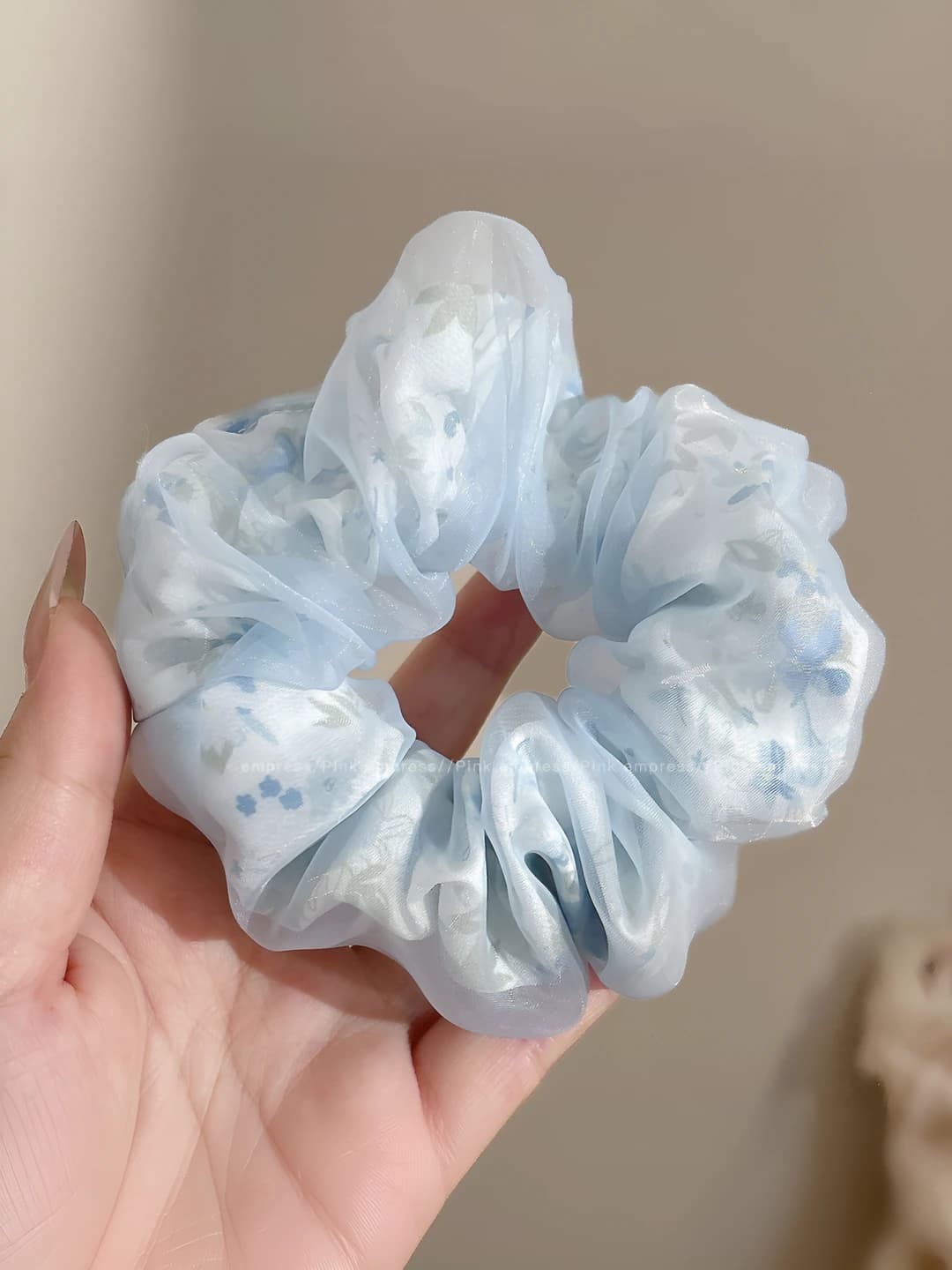 Light blue mesh hair tie ~10 sm