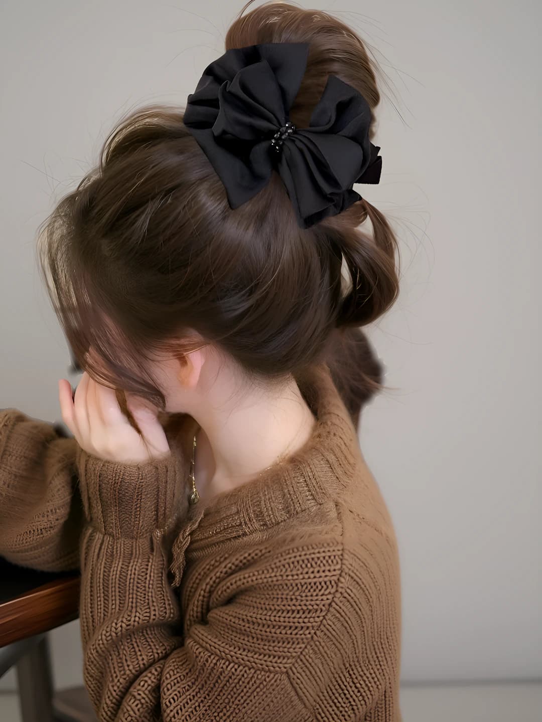 1# Black bow pony clip ~10 cm