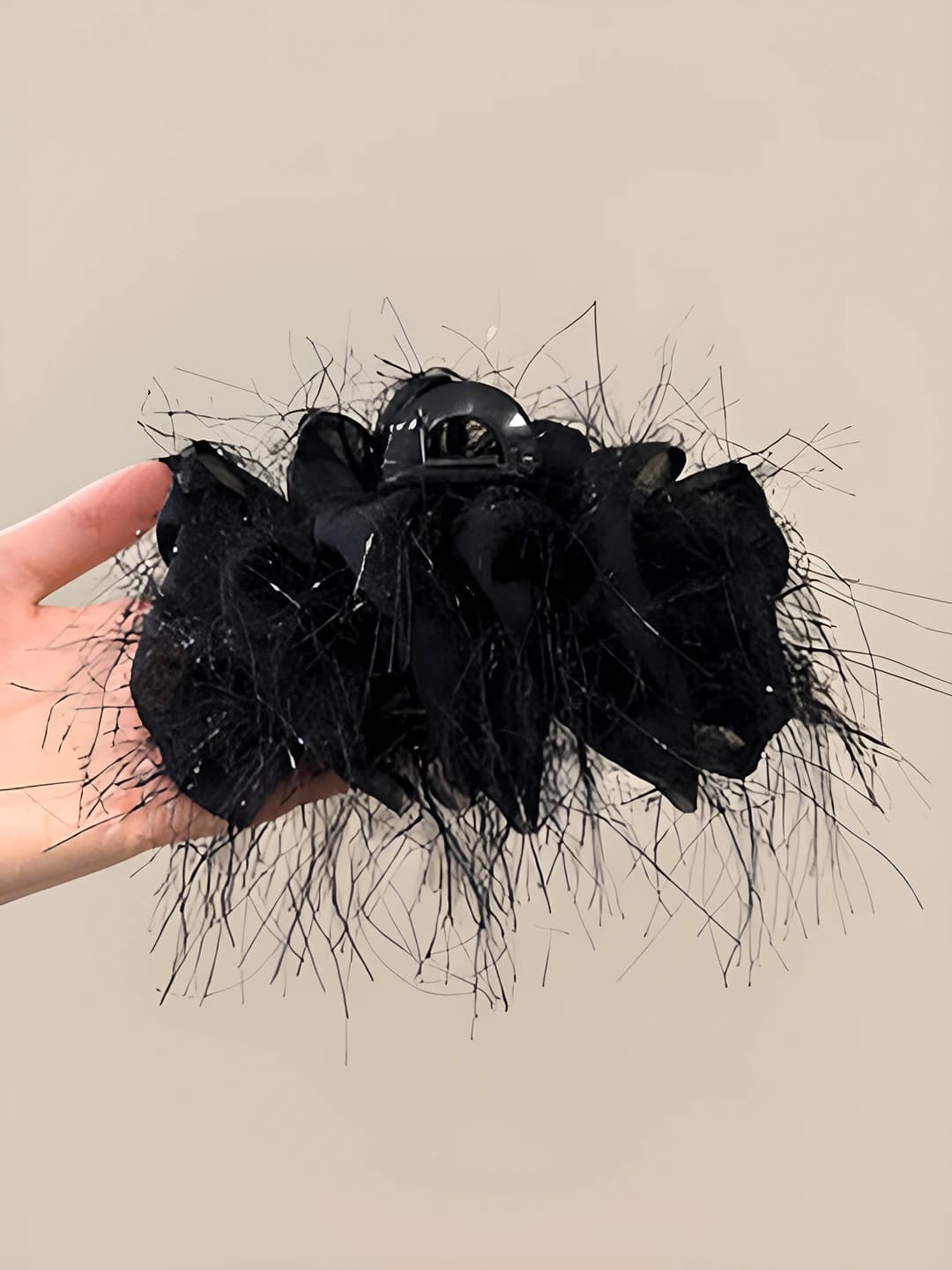Black fur clip