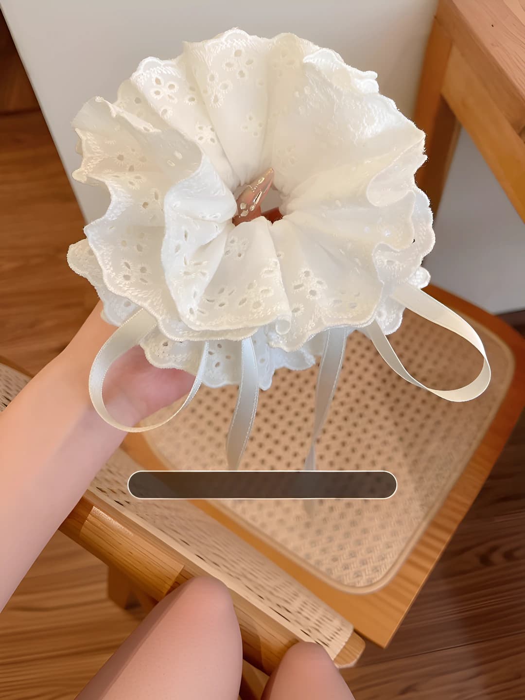 Белый шнур, большой - 33*15 cm