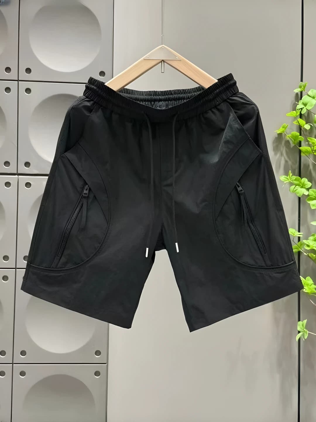 A34 Black