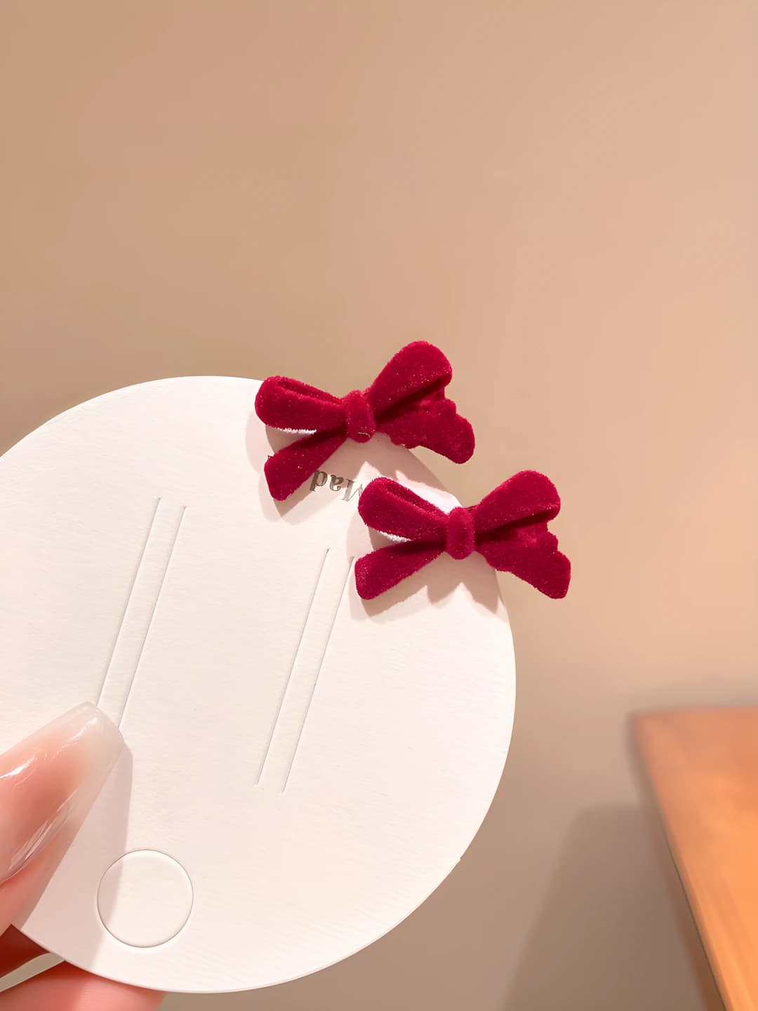 Wine red bow pair