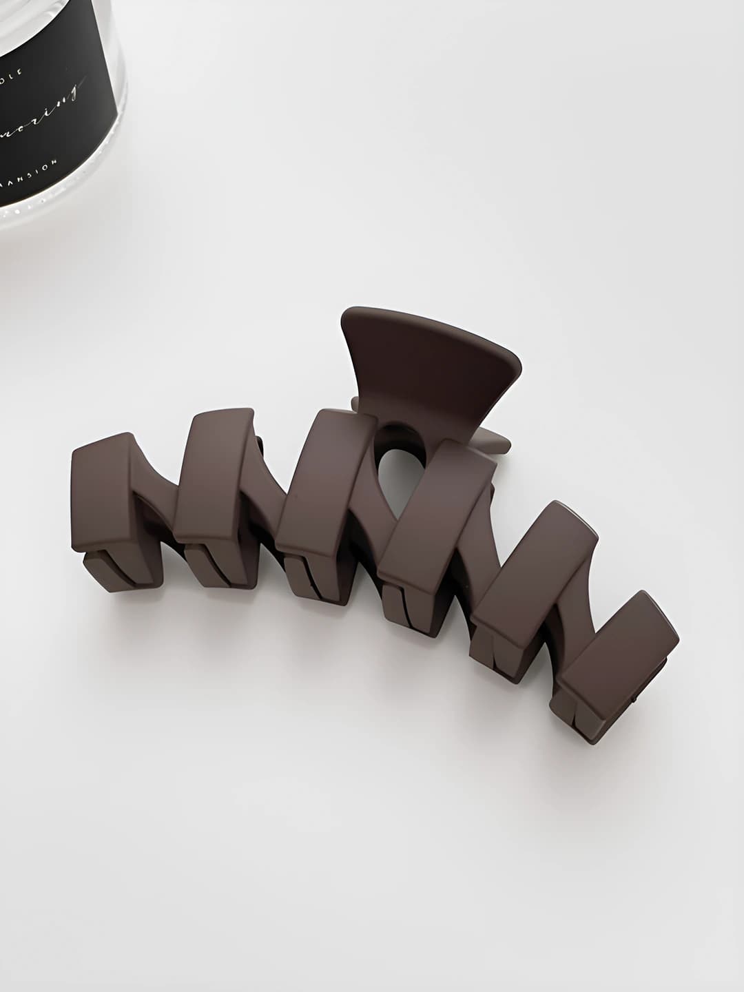 Irregular dark coffee clip 11 cm