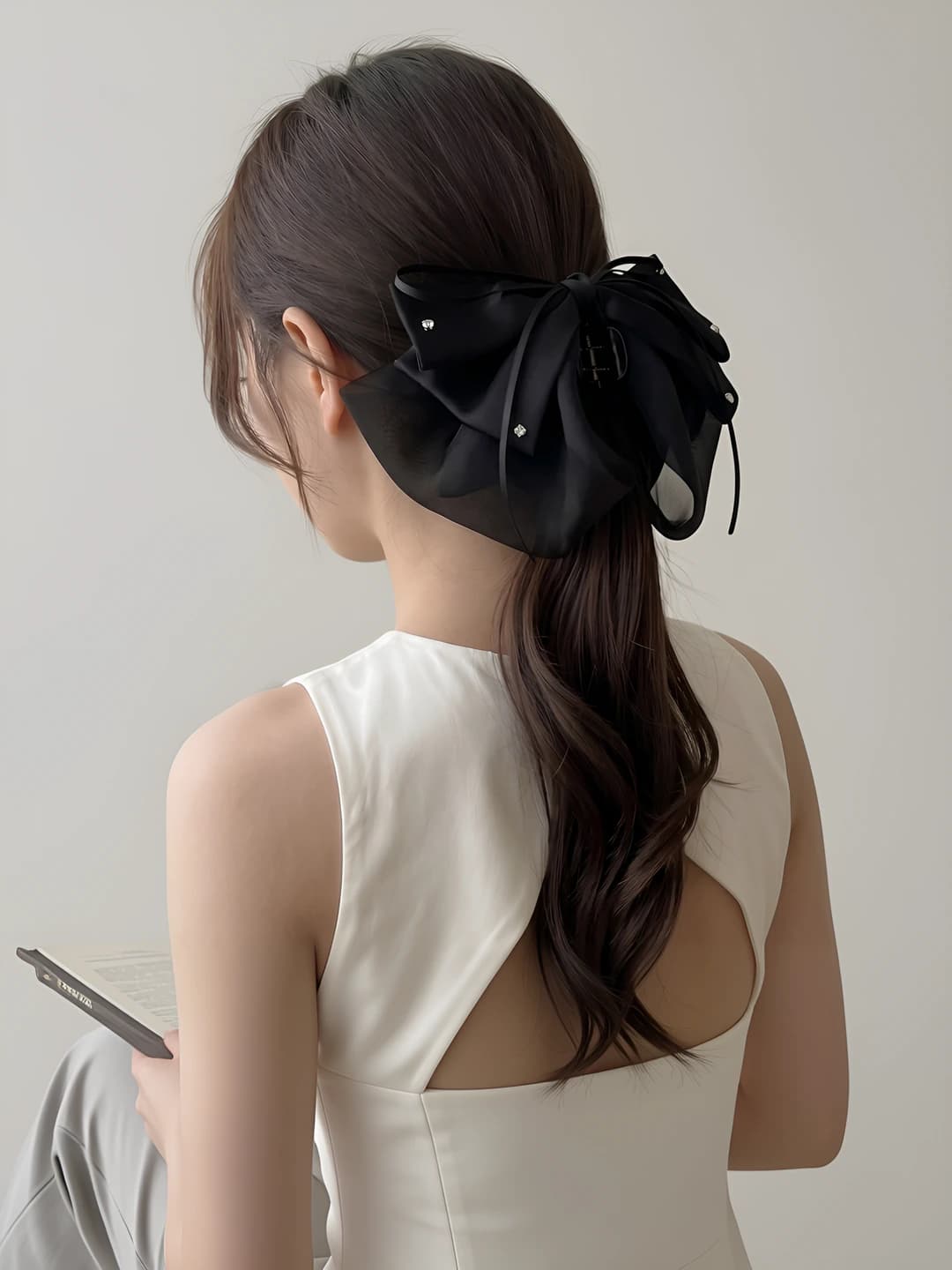 2# Black bow with diamond clip, 24 cm
