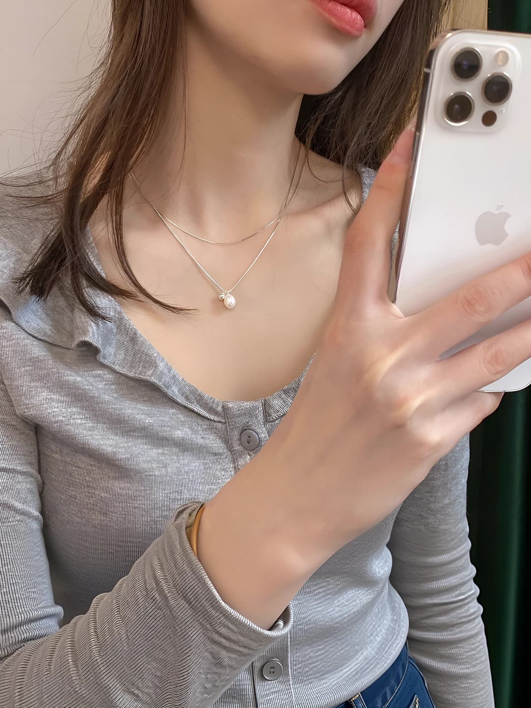Double layer pearl necklace