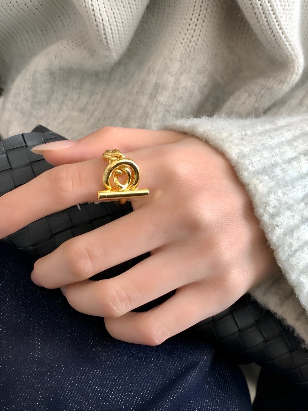 Ayollar uchun 18K palladiy qoplamali mis OT to'g'ri boshli halqa, geometrik dizayn elementi, yengil lyuks uslub