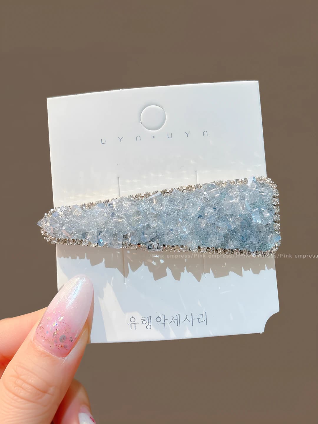 1# Blue faux diamond clip, 7.5 cm