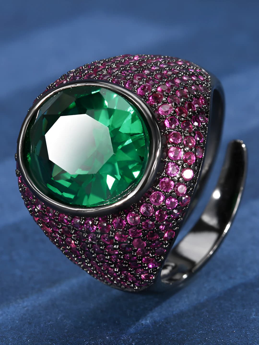 Black gold green nano ring