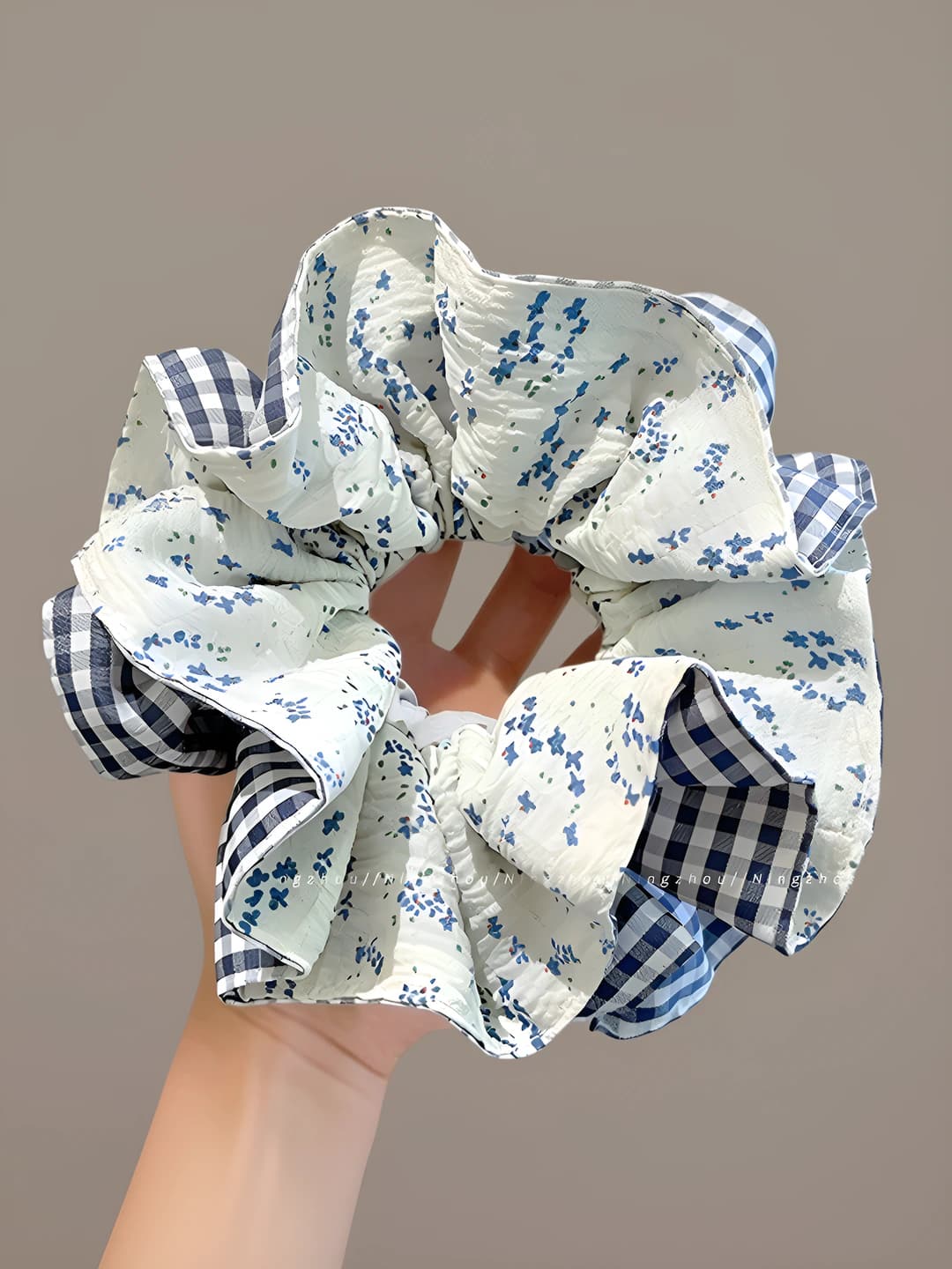 6# Blue floral fabric small ~12cm