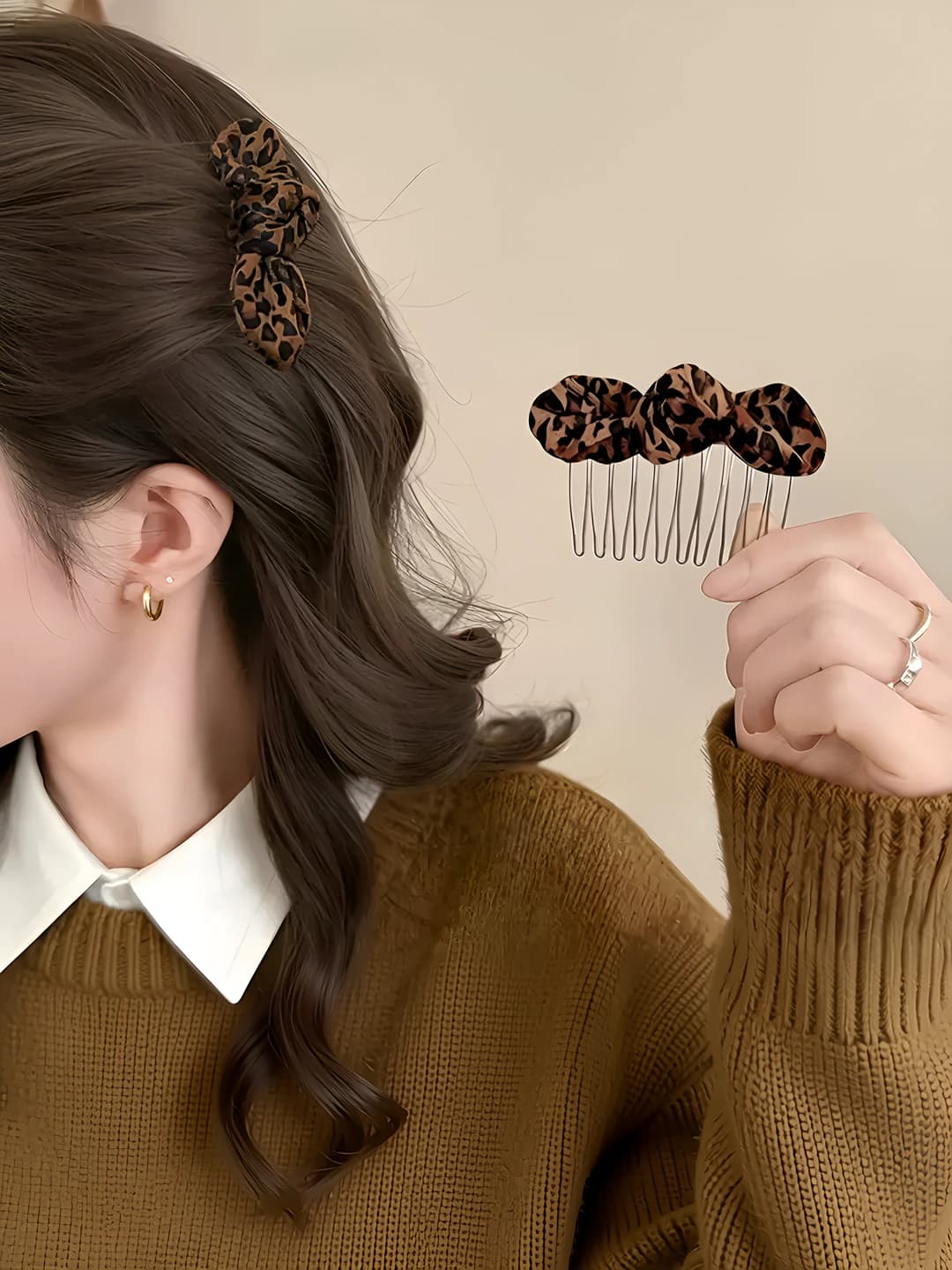 Leopard print bow