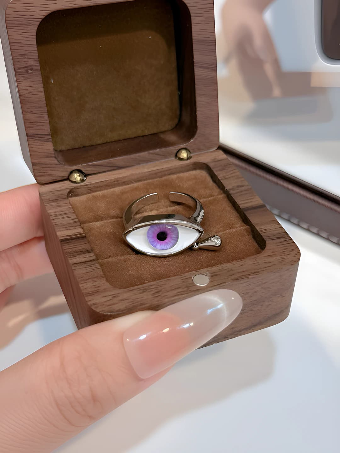 Purple pupil ring