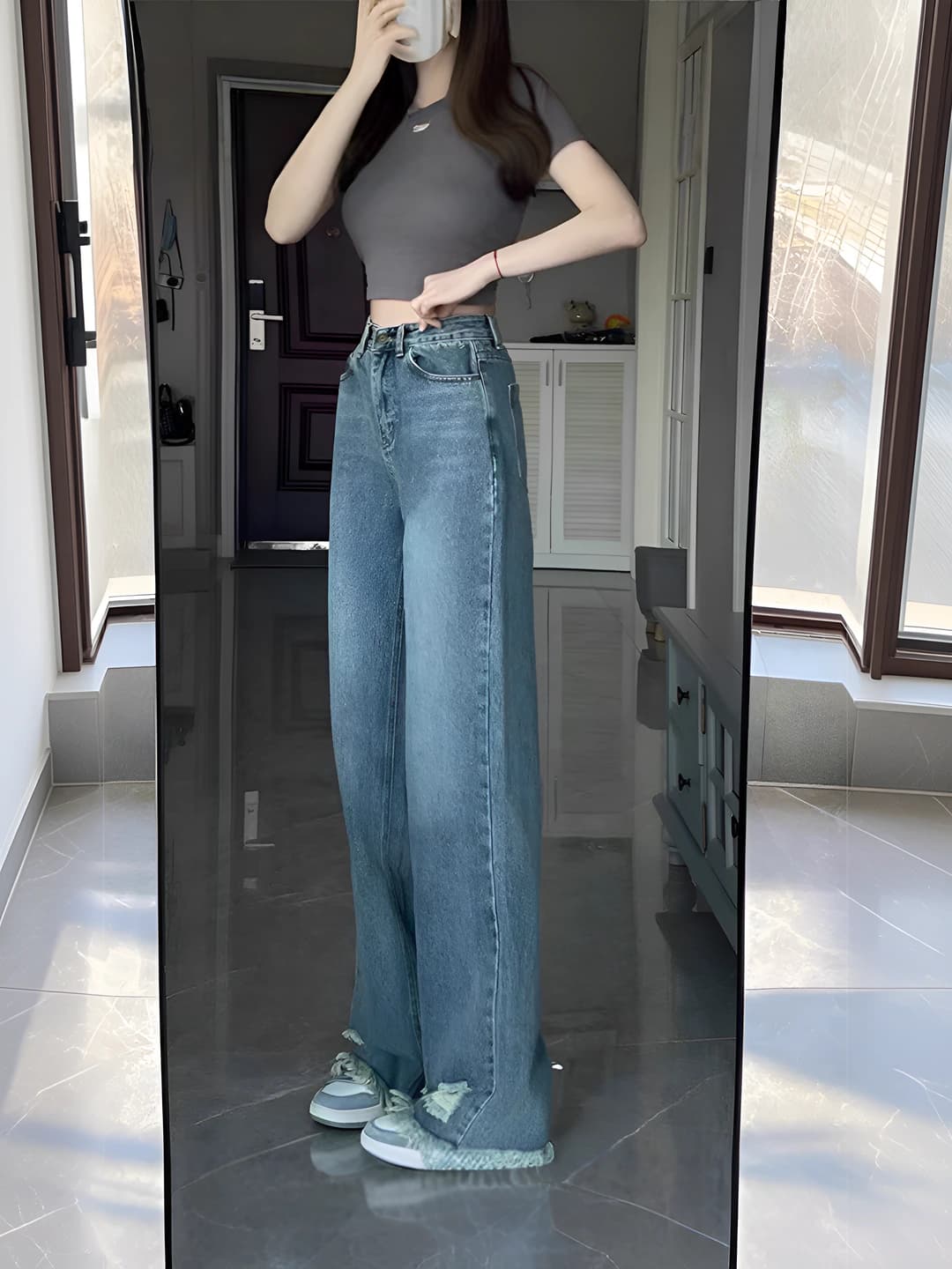 Women's retro distressed wide-leg jeans, Korean style, high waist, slimming, straight cut, loose fit, autumn