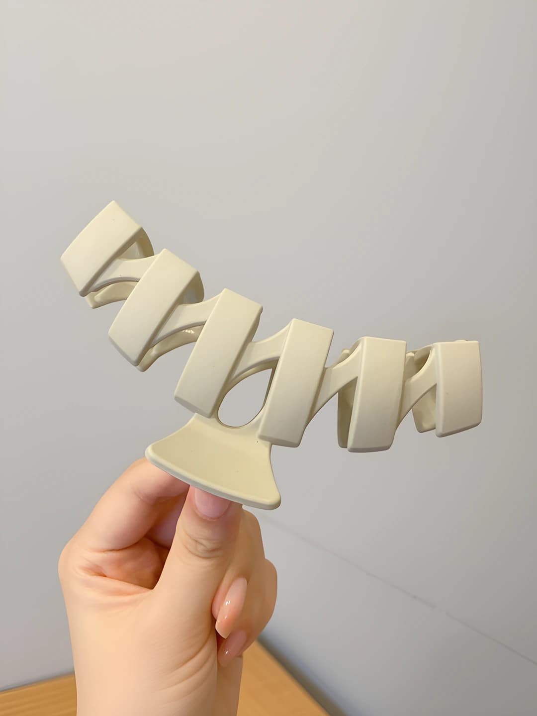 Irregular grey 11 cm