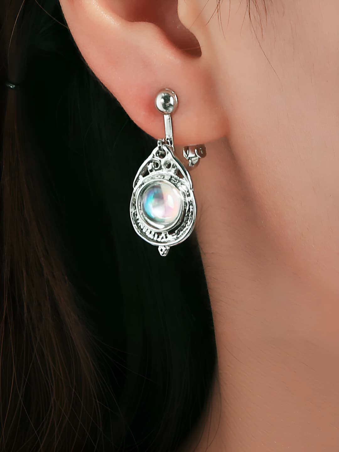 Women's screw-back crystal and gemstone earrings with cut-out pattern, no piercing