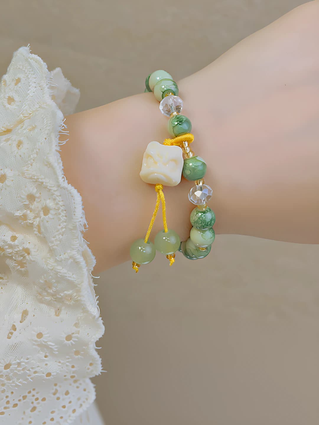 36# Green cracked beads - Lion Dance