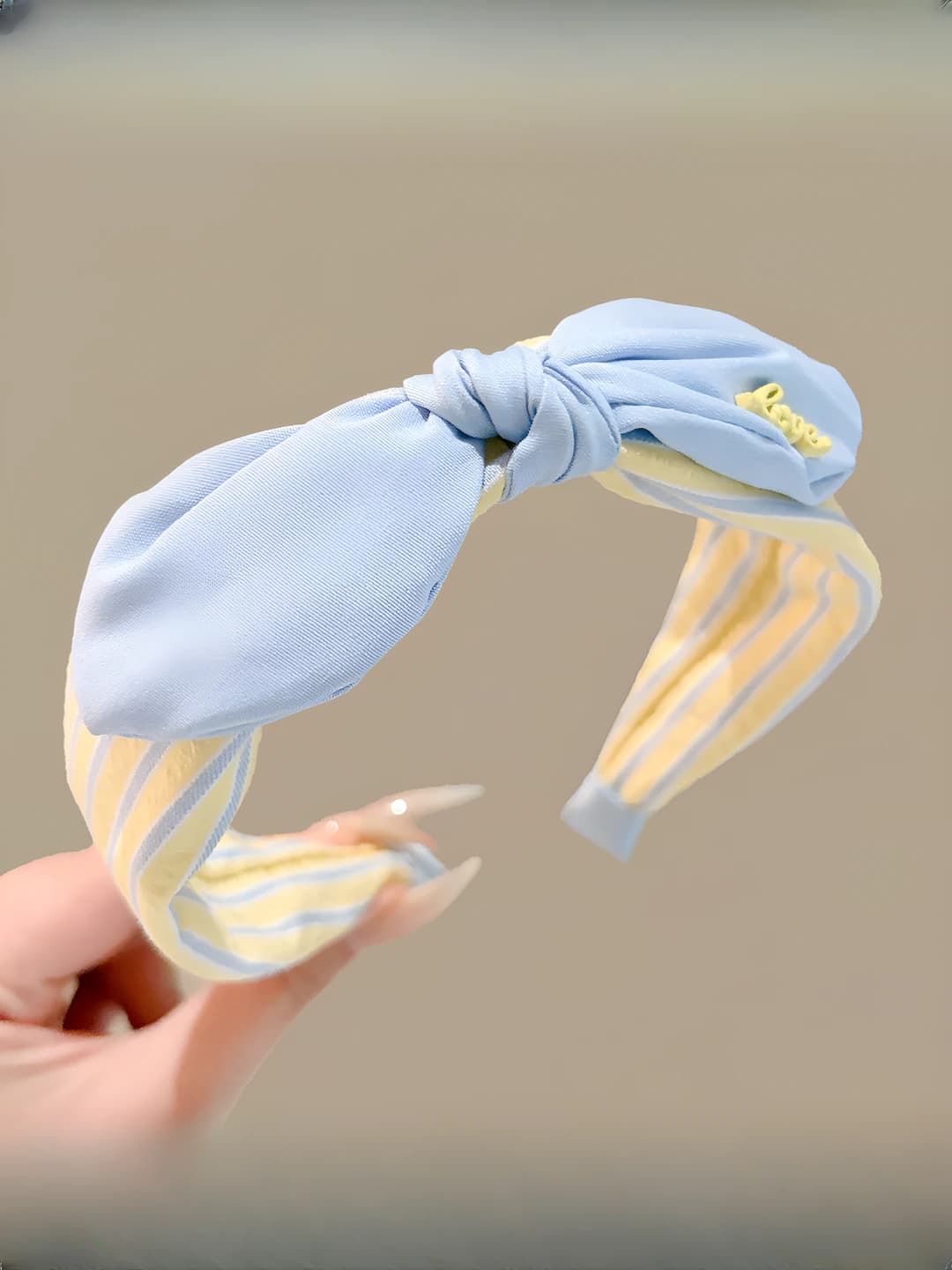 1# Blue-yellow, striped, 4 cm