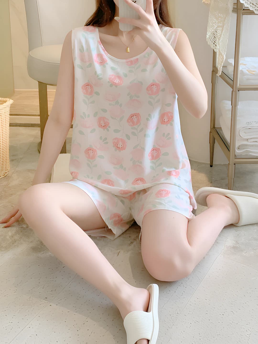 502 White and Pink Roses