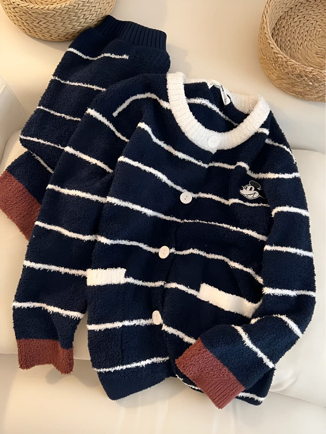 Ayollar uchun koreys uslubida chiziqli issiq astarli pijama to'plami, qalinlashtirilgan, dumaloq yoqa, uzun yeng, kuz-qish mavsumi uchun