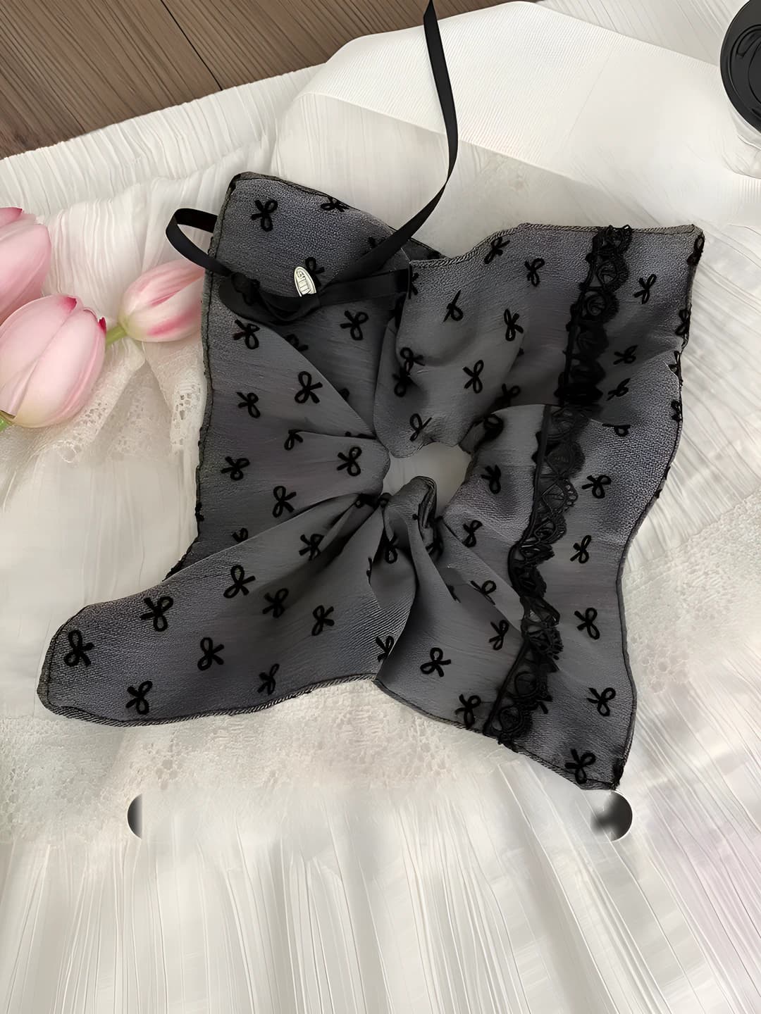 2# Grey bow square hair tie