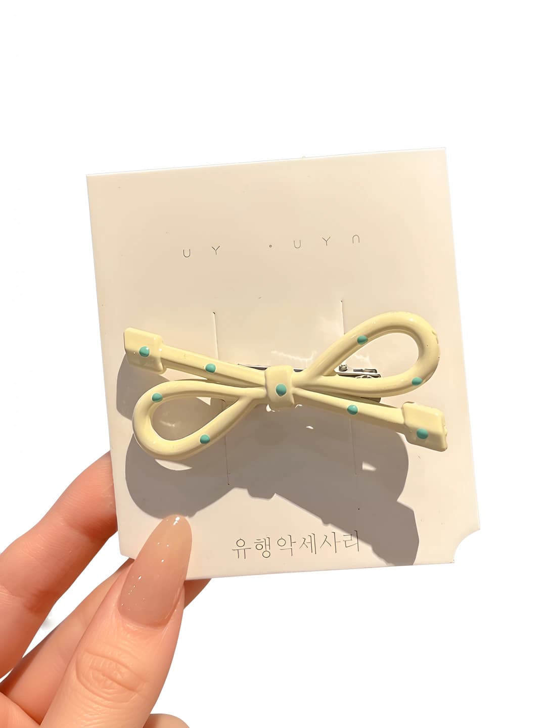 2# Beige bow, ~6 cm