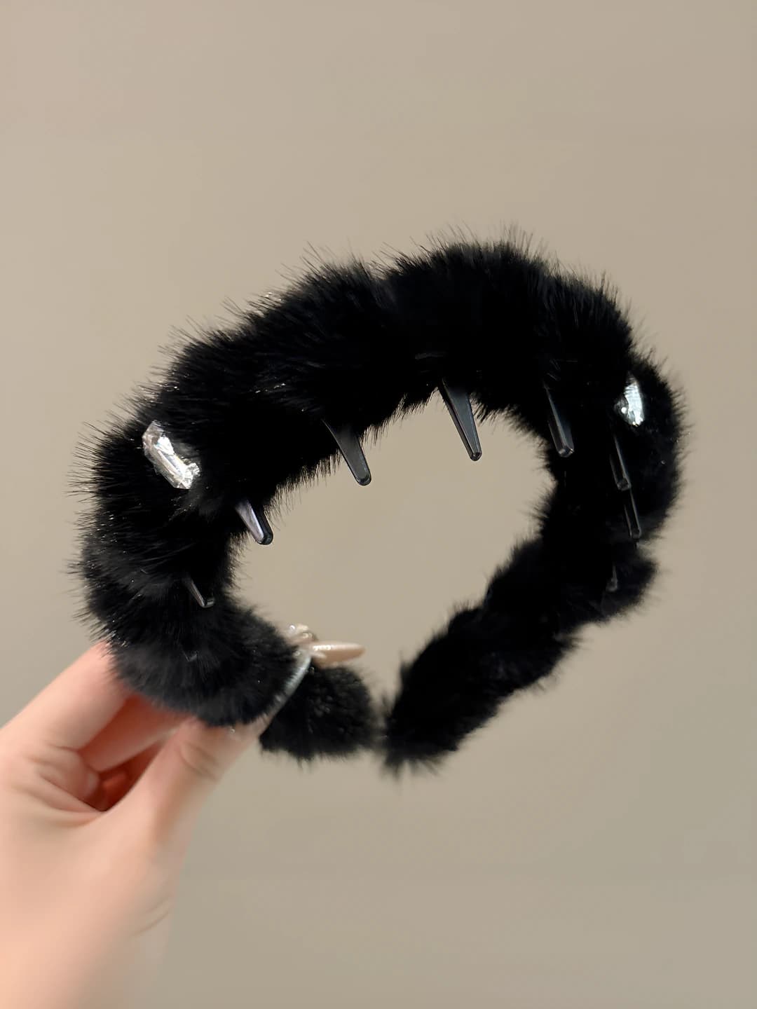 1# Pearl, black, width 4 cm