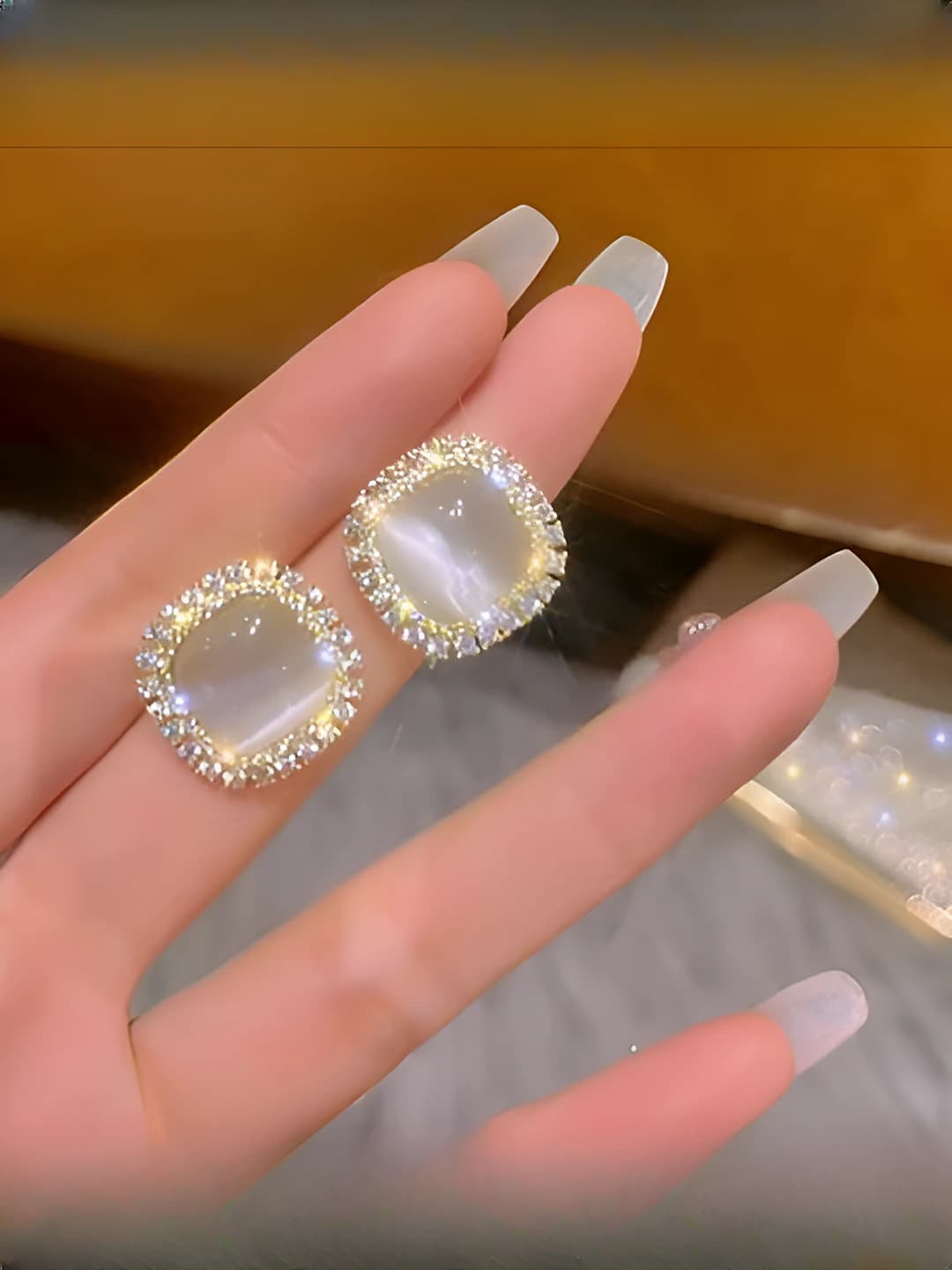 Gold square cat eye zircon