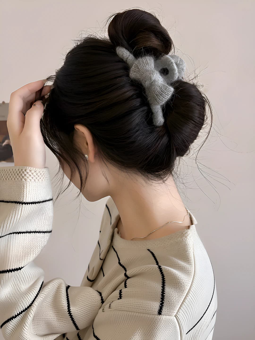1# Grey bow 13 cm