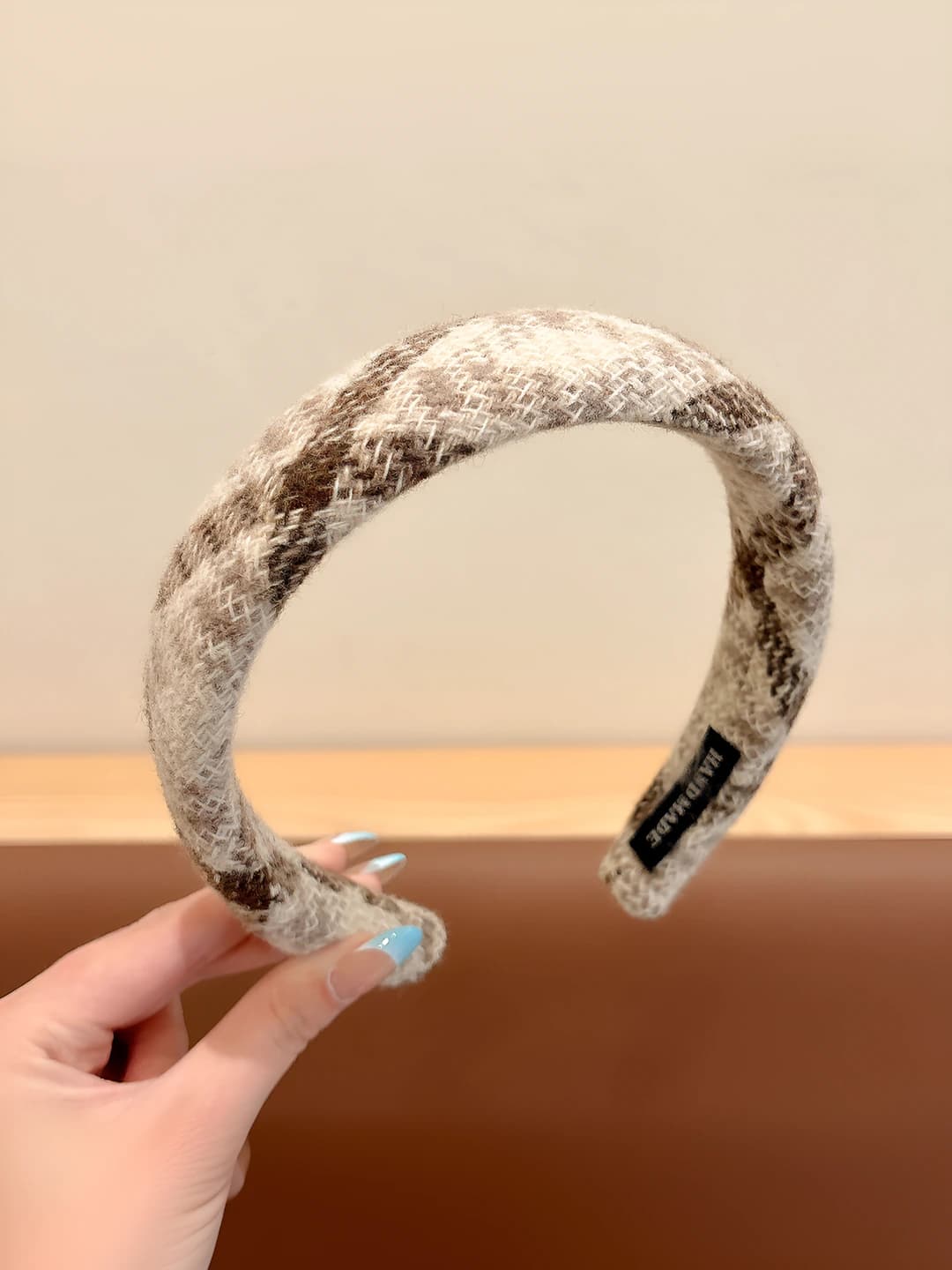 Off-white woven plaid, 3.8 cm