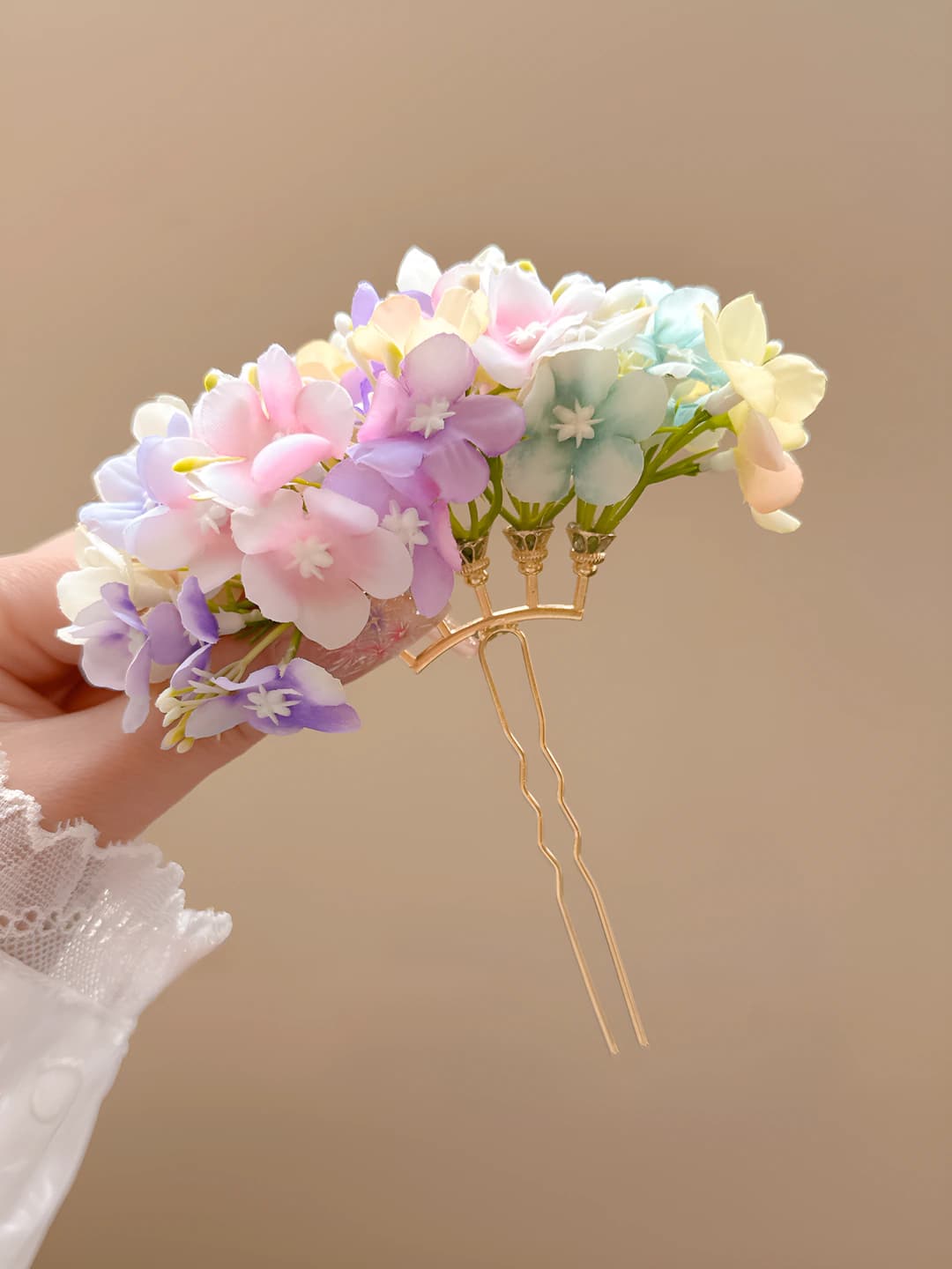 Women's spring-summer floral U-shaped hairpin, antique style metal flower, handmade hair accessory