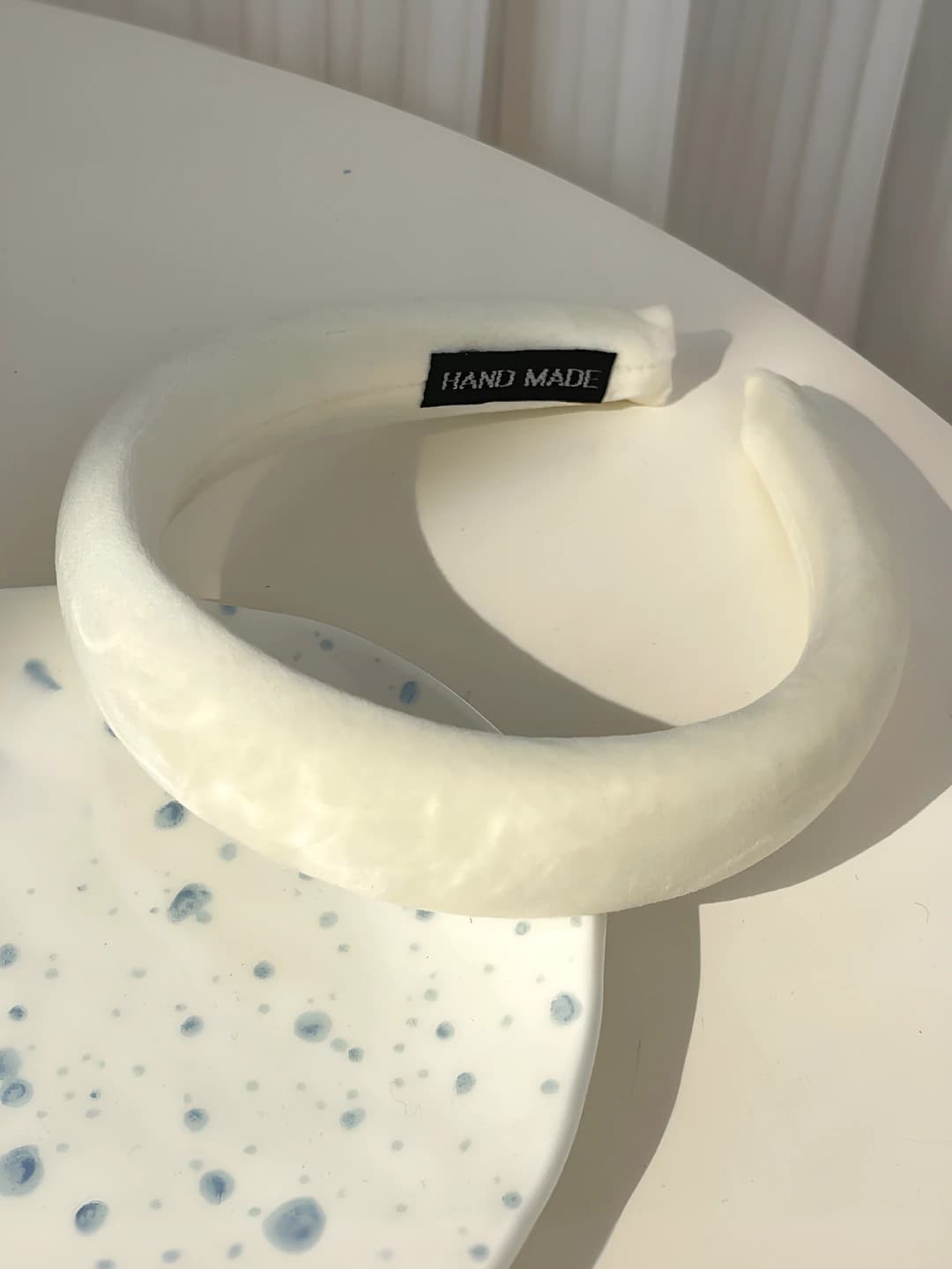 4# Off-white plush variant