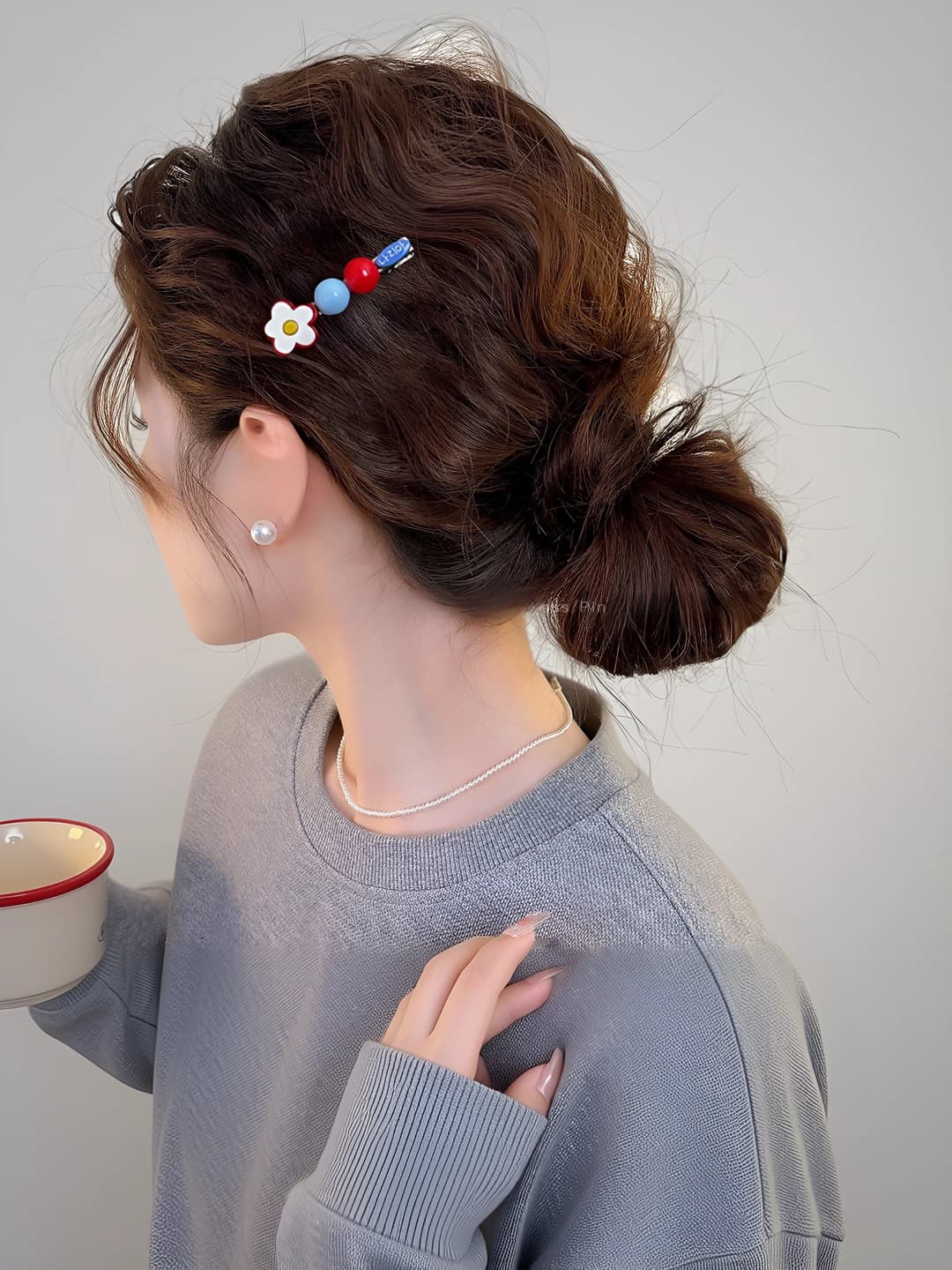 2# Blue label bead flower clip ~6 cm