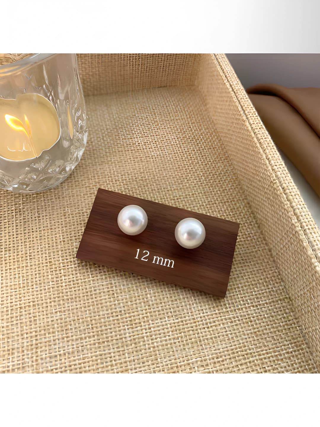 Pearl earrings, 12mm