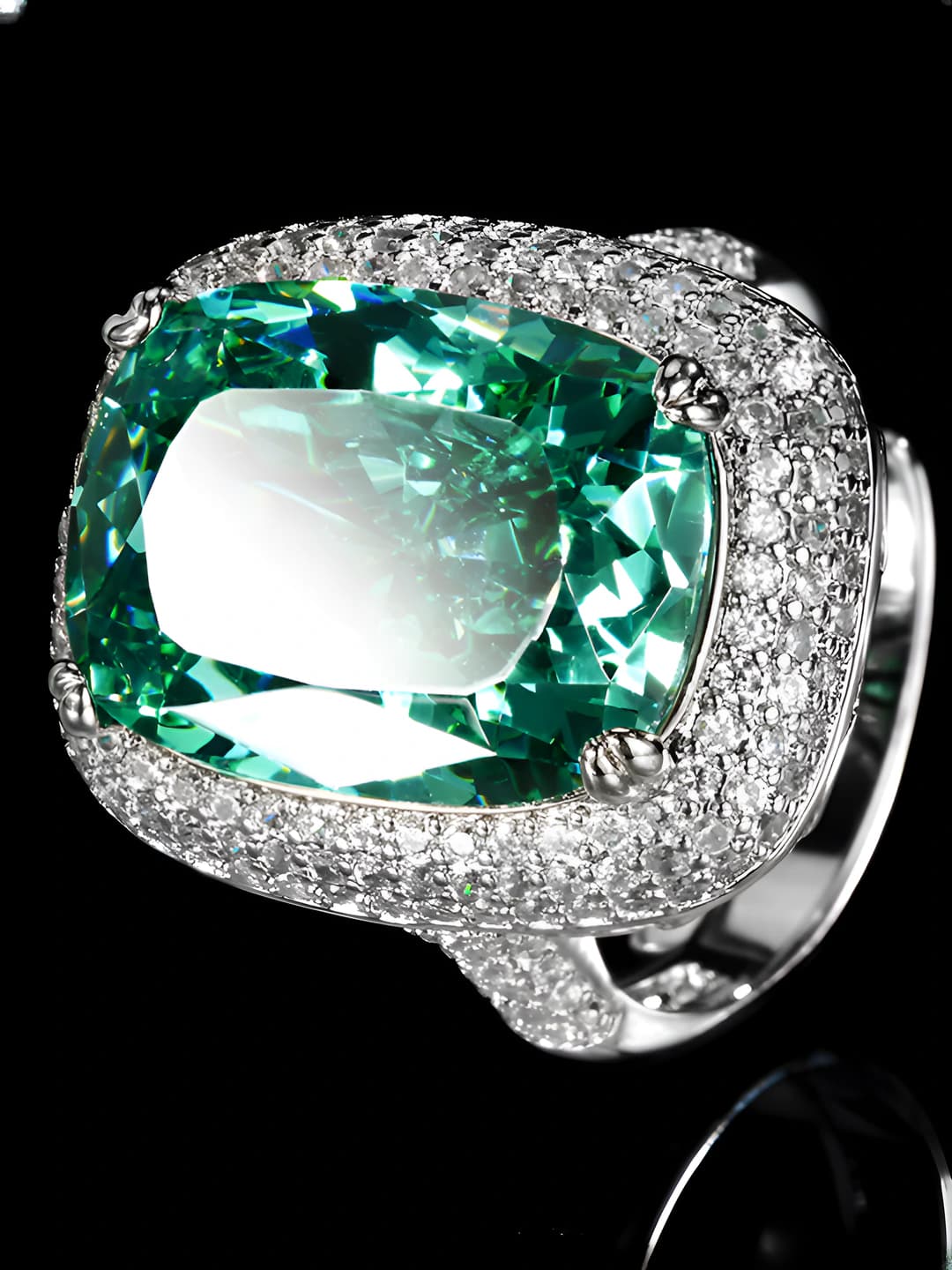 Bird nest cut, para green