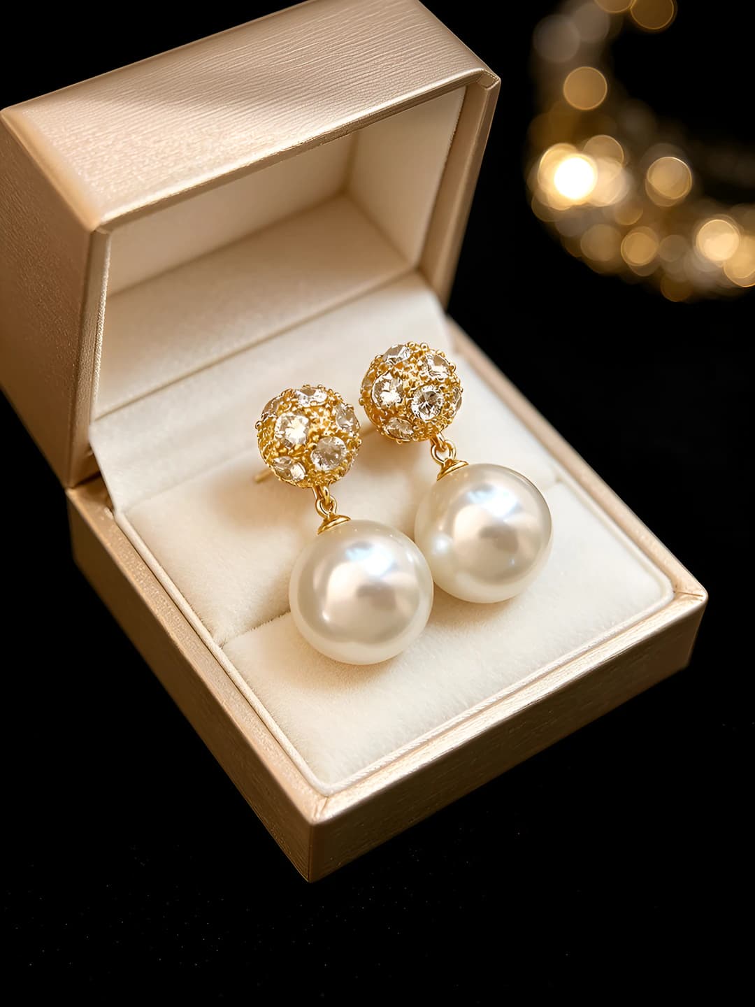 Pearl zircon earring