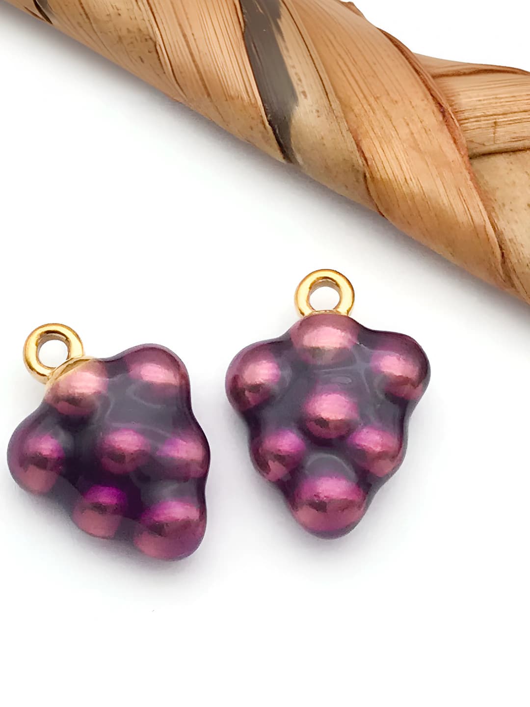 1 шт. фиолетовый виноград, 11x15x5mm, 1.5mm, 2.1g
