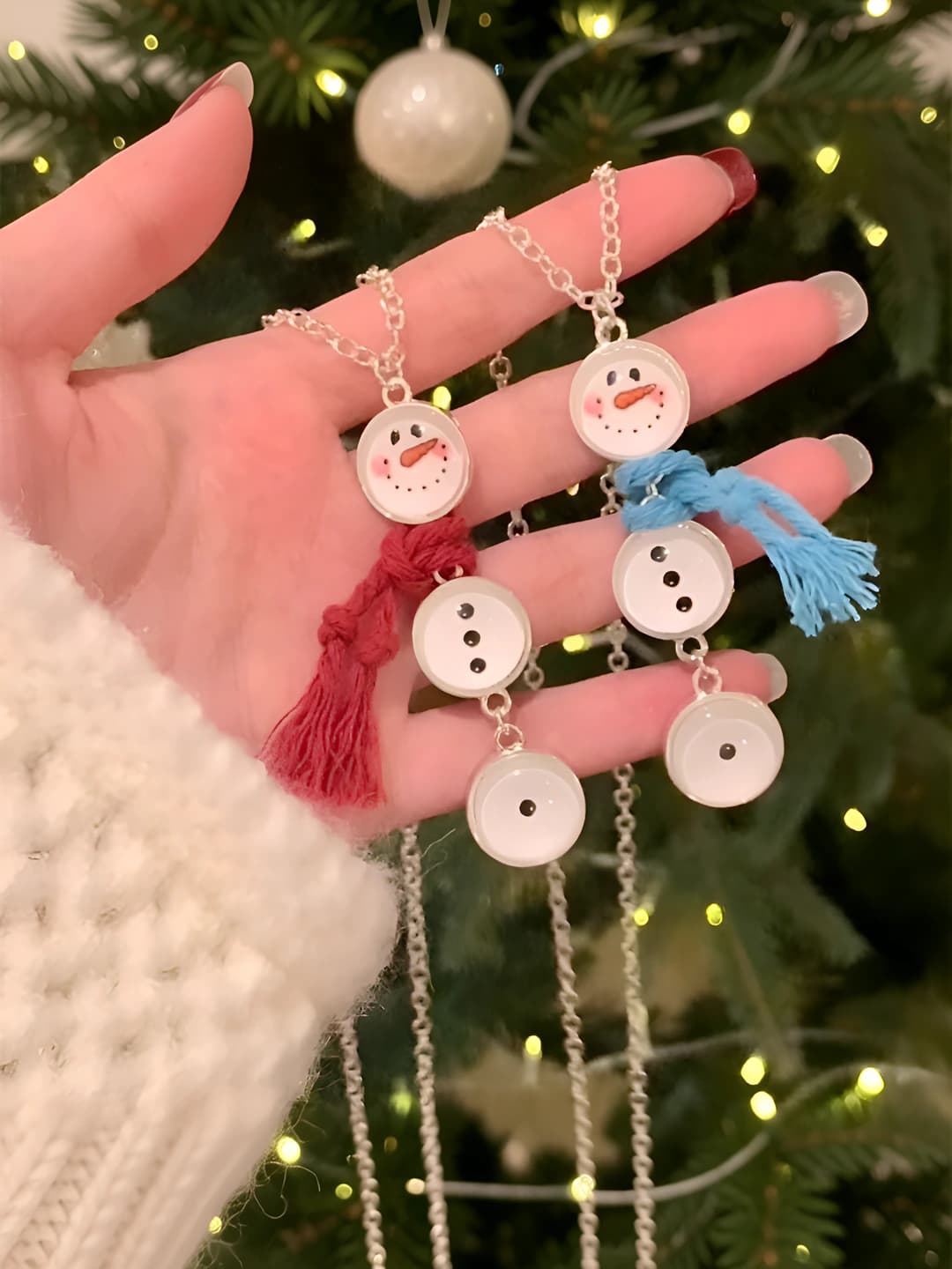 Women's sweet style geometric snowman necklace, sweater chain, Christmas gift