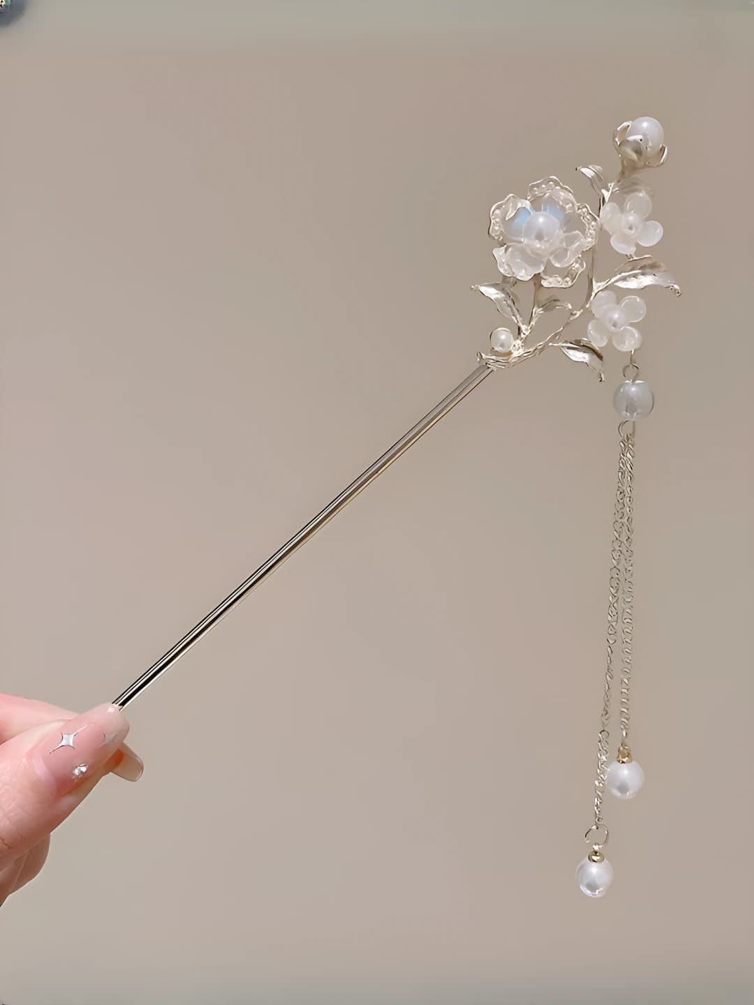 78# Rose branch tassel pin - Gold