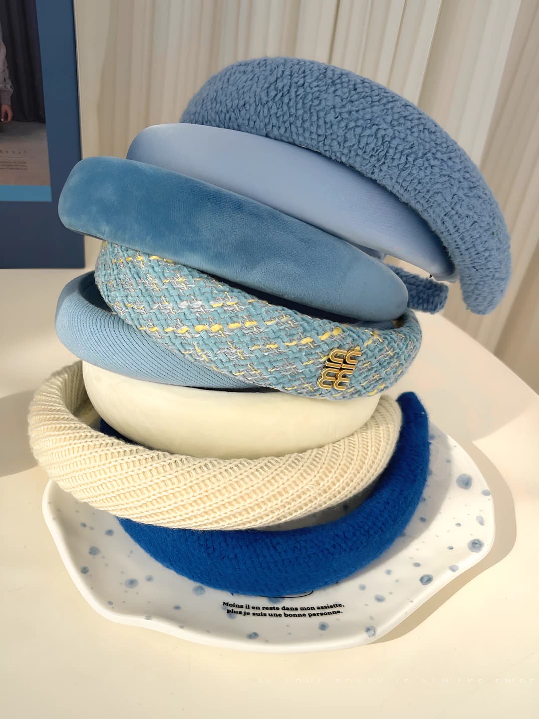 Women's wide non-slip plush headband in Korean style for autumn-winter