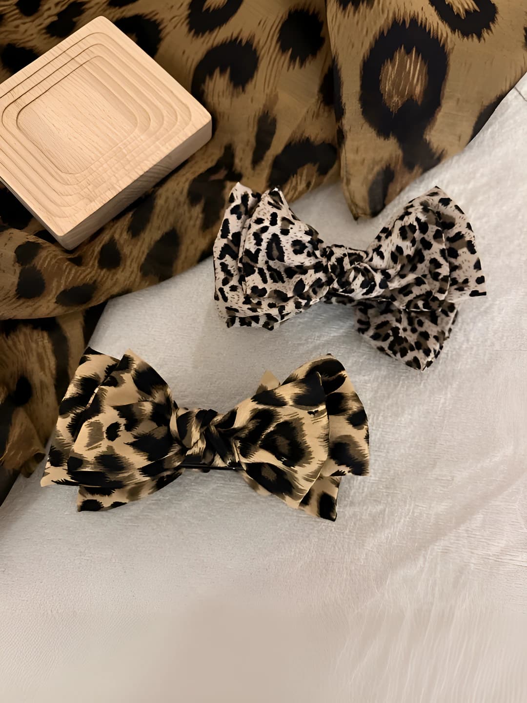 Ayollar uchun leopard printli bow soch toʻgʻnagʻich, retro uslub, yuqori ponytail uchun
