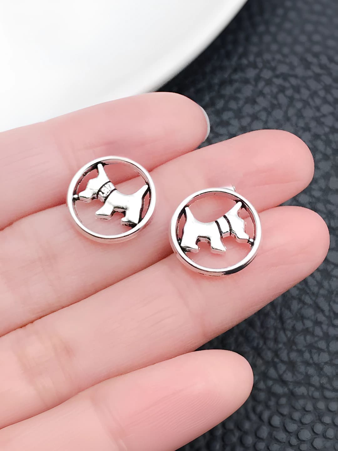 1 шт. античное серебро круглая вырезная собака 14x19mm-1.2g