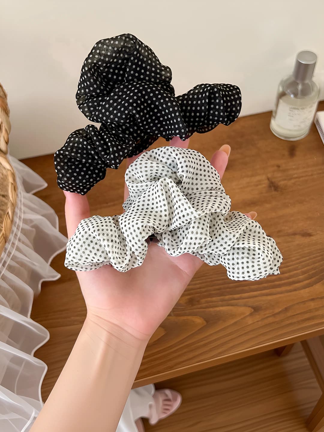 Women's Korean style polka dot mesh hair clips, large claw clips for updo