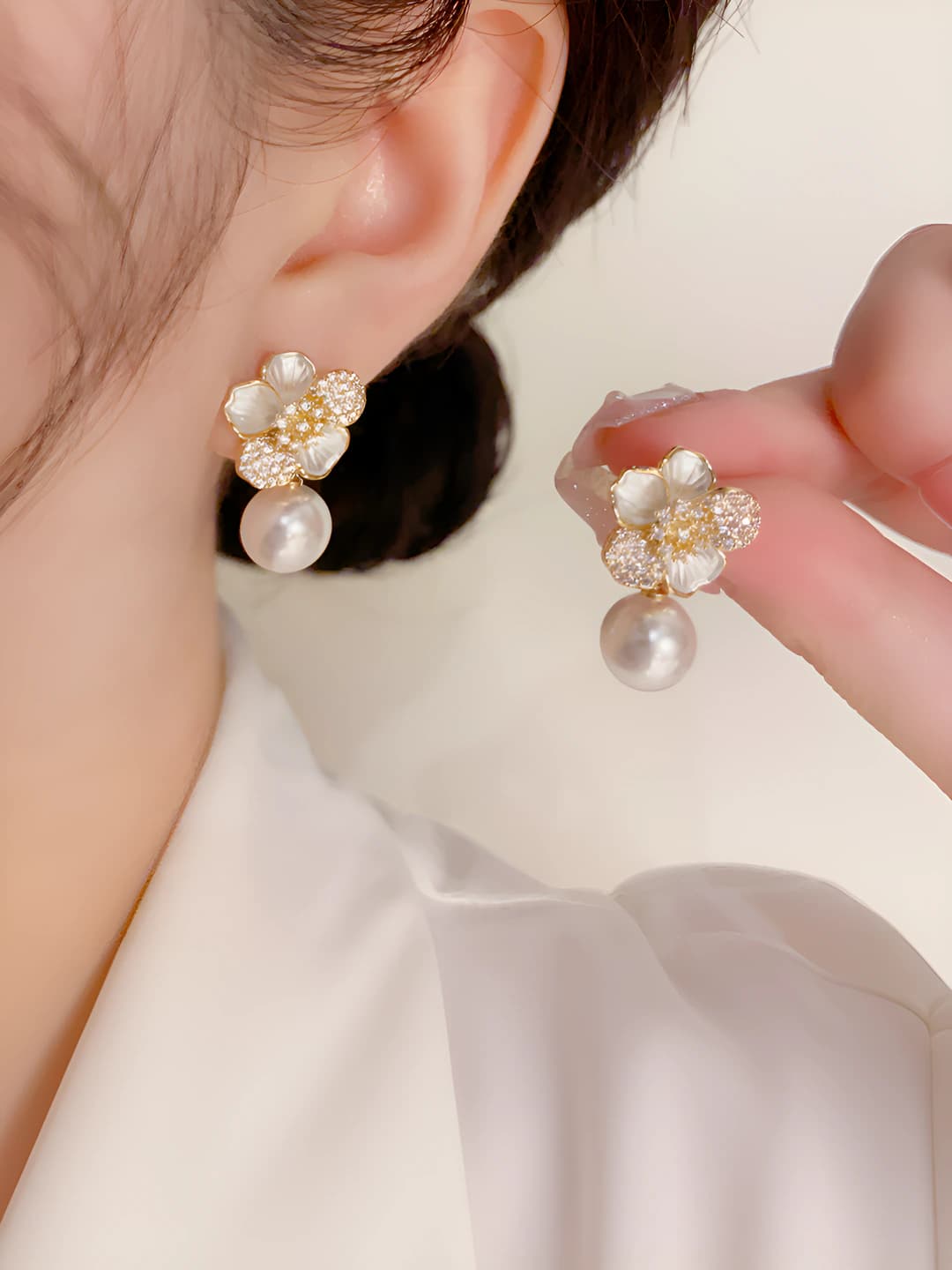 Women's French style light luxury flower and pearl earrings, s925 silver post, 18k gold, brass zircon