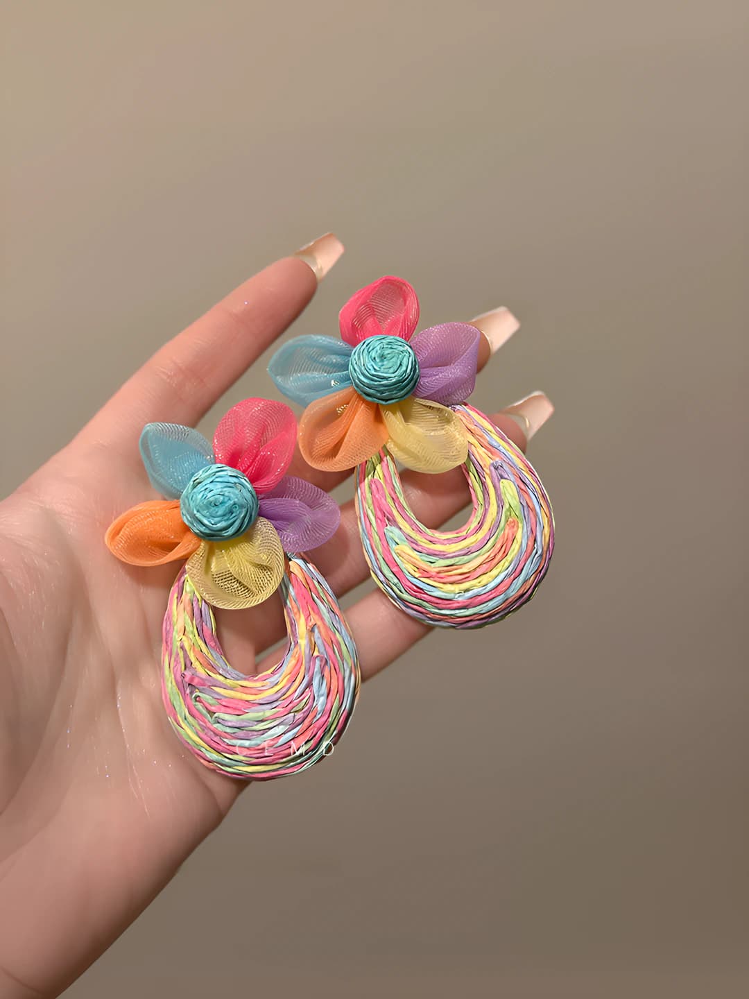 Multicolour, straw, floral