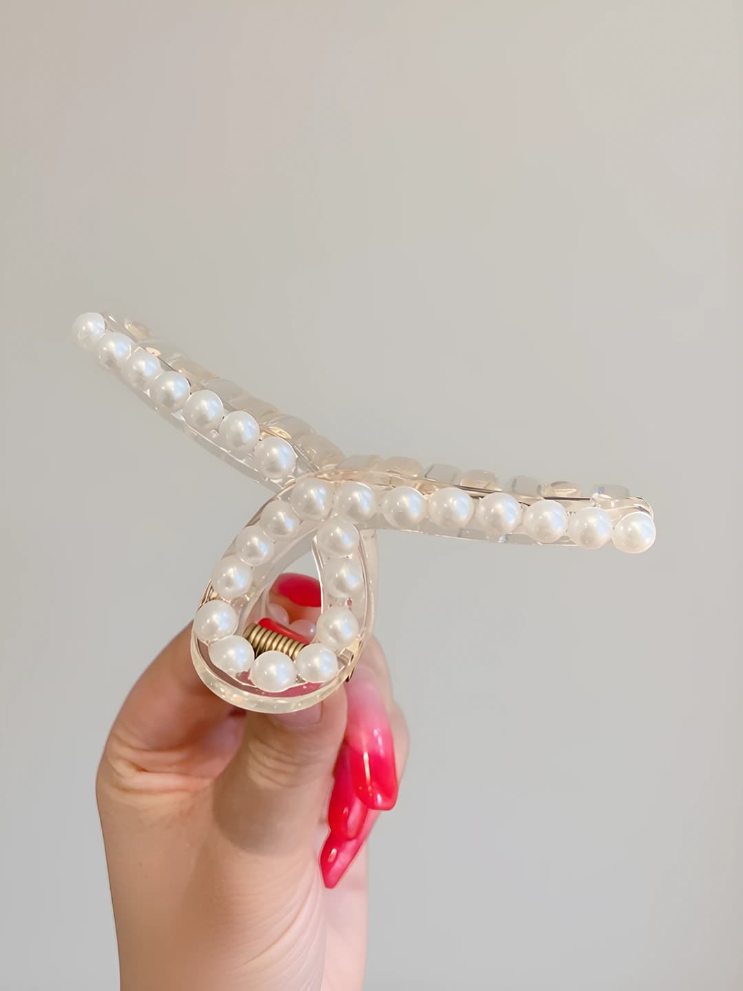 9# Clear pearl hair clip