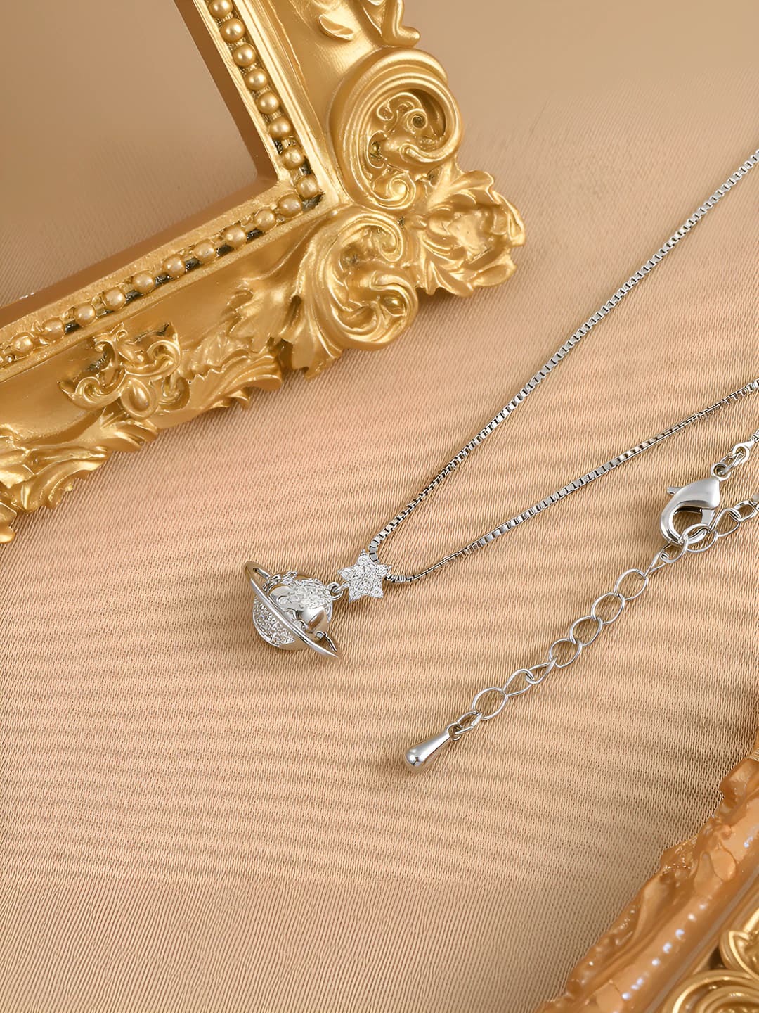 Серебряный XL62399