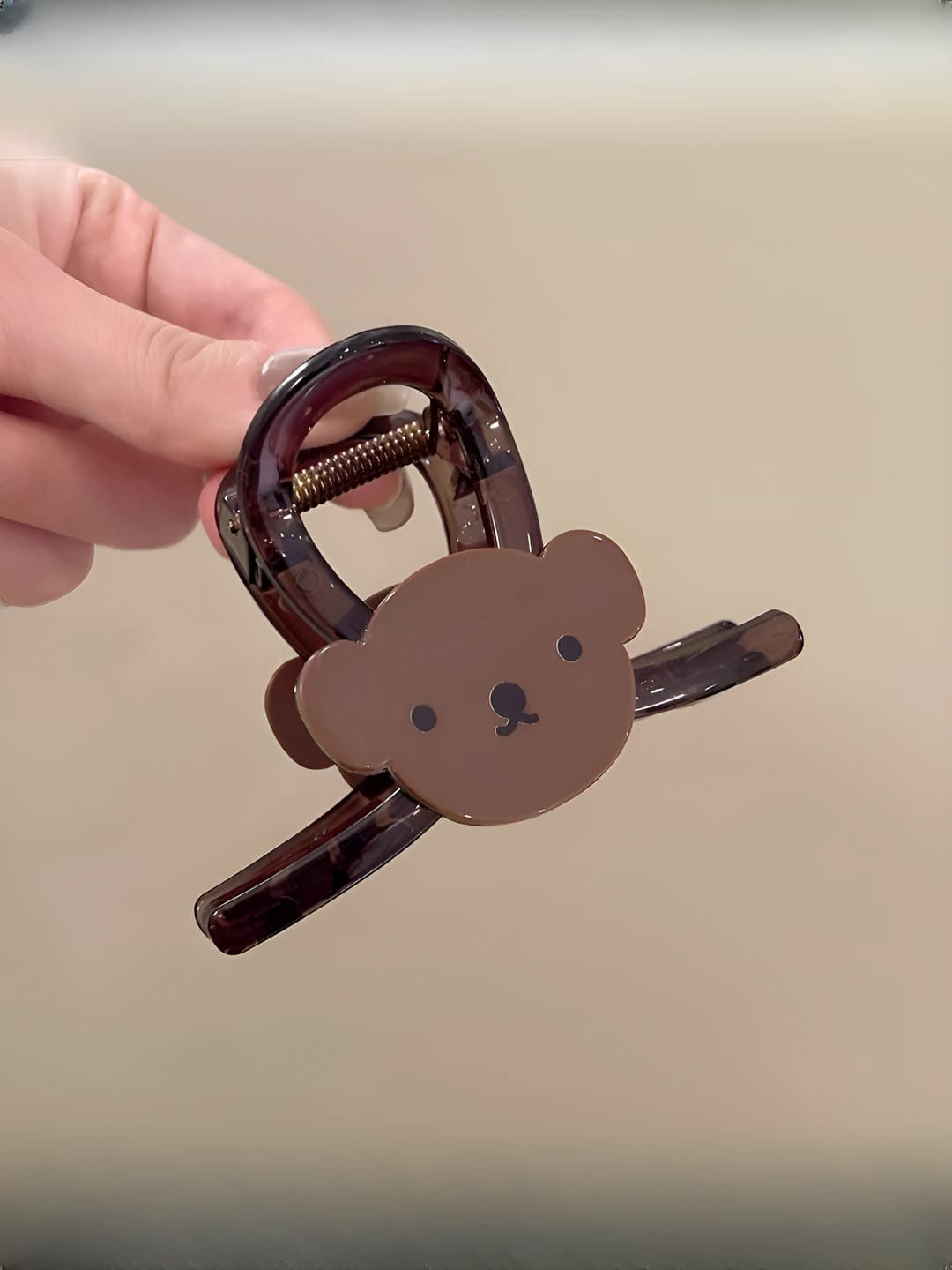 Tea Brown, Medium Bear Clip, 8 cm