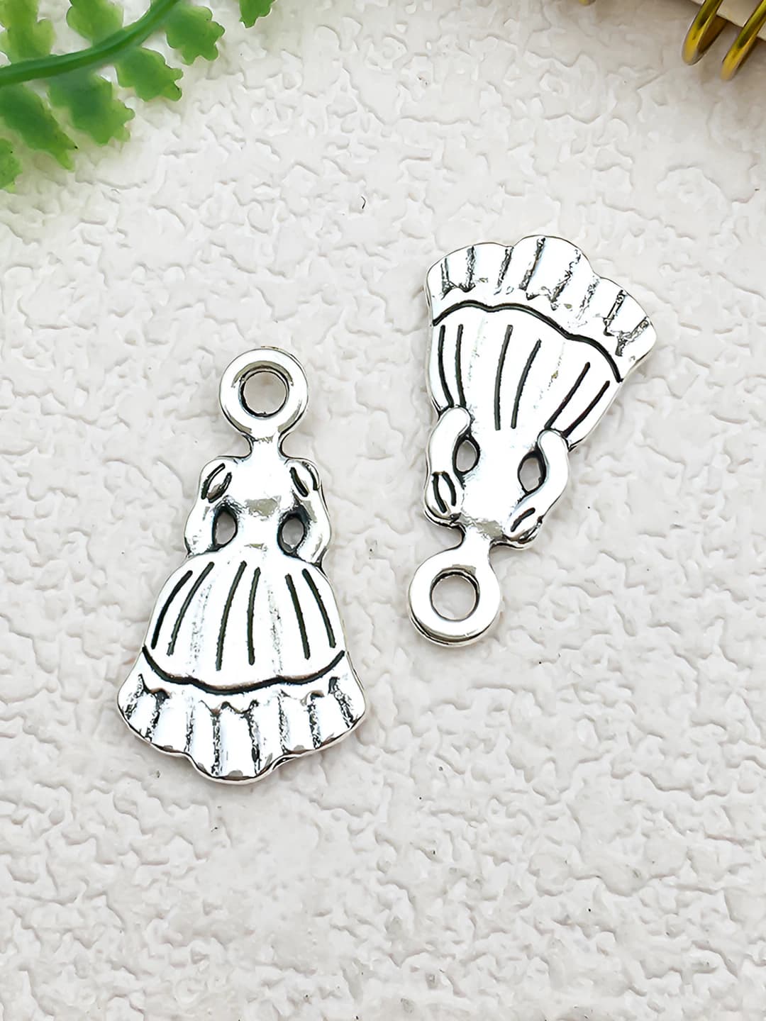1 pc dress 13x22mm-1.3g